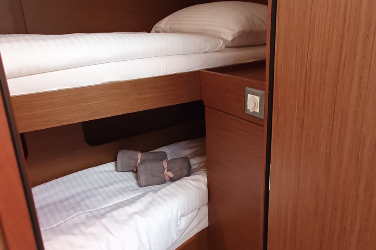Cabin on Dommie, a Beneteau Oceanis 46.1 sailboat at Split, Croatia