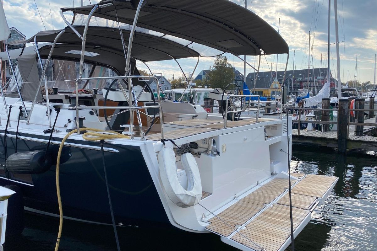 Exterior view of Liliana Bella, a Dufour 530 sailboat at Chesapeake, United States