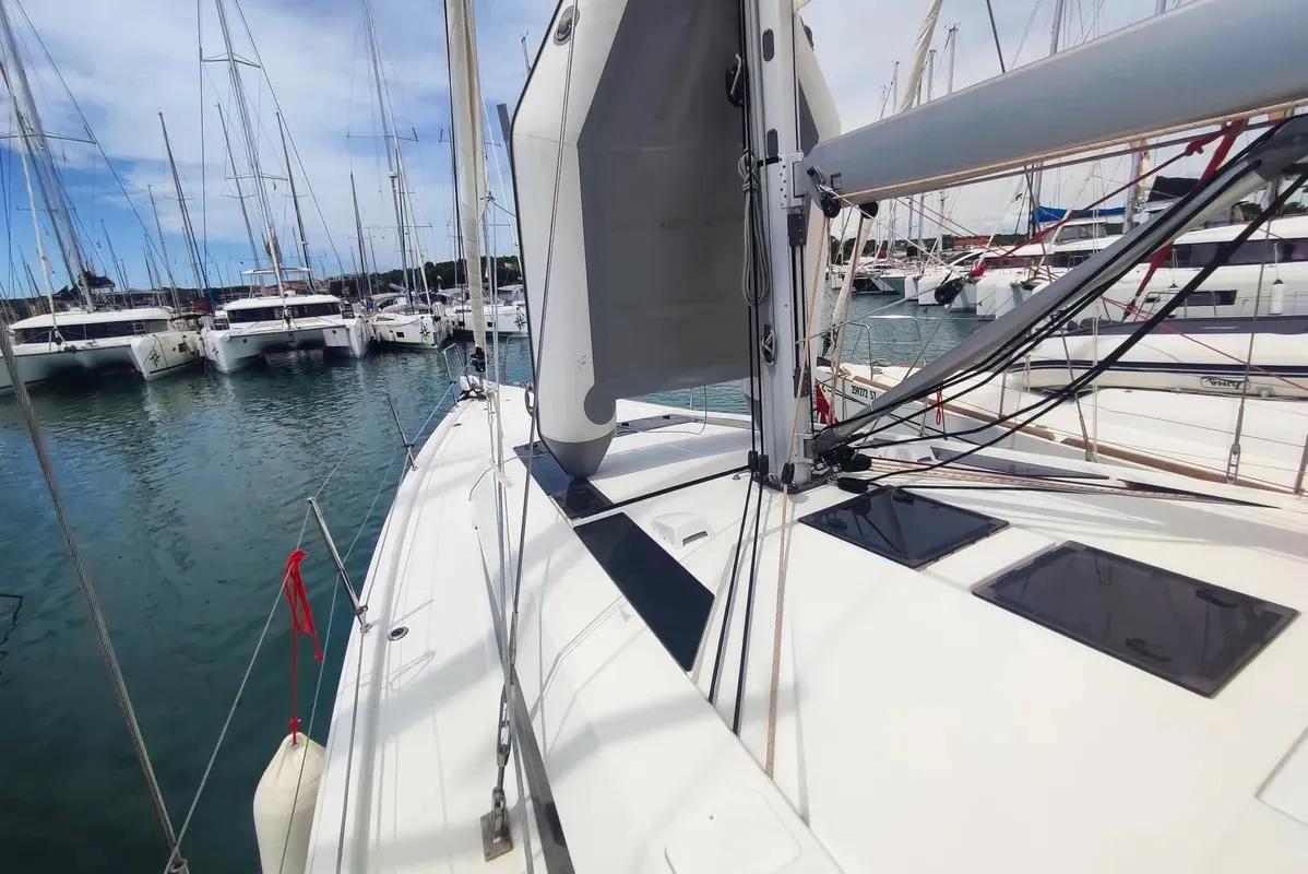 Ariel, a Dufour 470 sailboat at Općina Medulin, Croatia