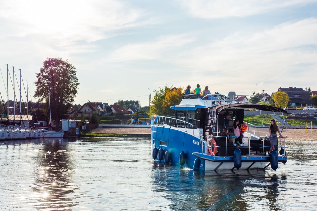 Exterior view of Futura 40 Grand Horizon #2, a Cobra Yachts Futura 40 Grand Horizon motorboat at Wilkasy, Poland