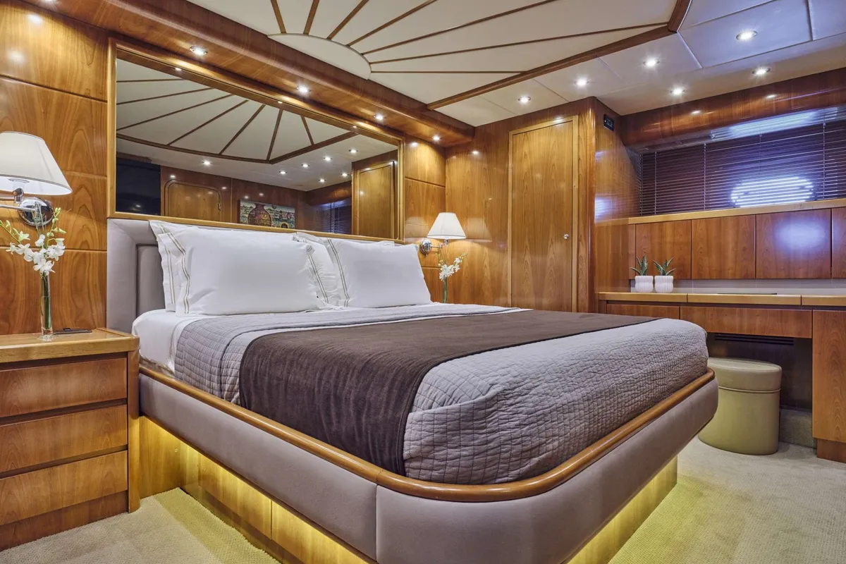 Star Link, a Falcon Yachts Falcon 90 yacht at Athens, Greece