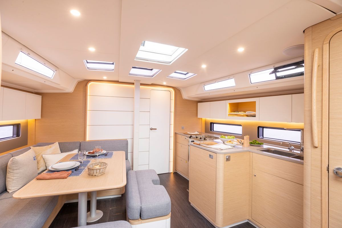 Salon of Asteria, a Dufour 41 sailboat at Nieuwpoort, Belgium