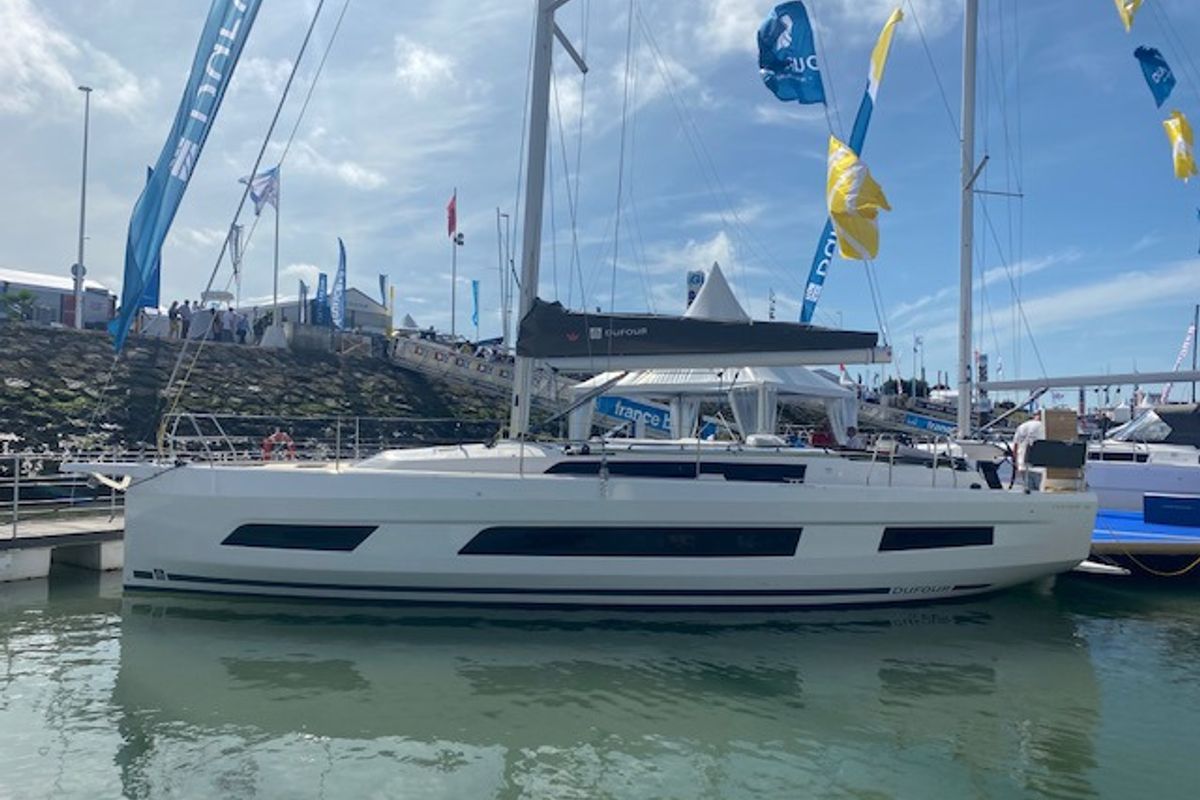 Exterior view of Asteria, a Dufour 41 sailboat at Nieuwpoort, Belgium