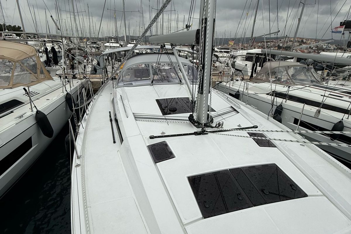 Deck of Amari, a Hanse Yachts Hanse 460 sailboat at Općina Rogoznica, Croatia