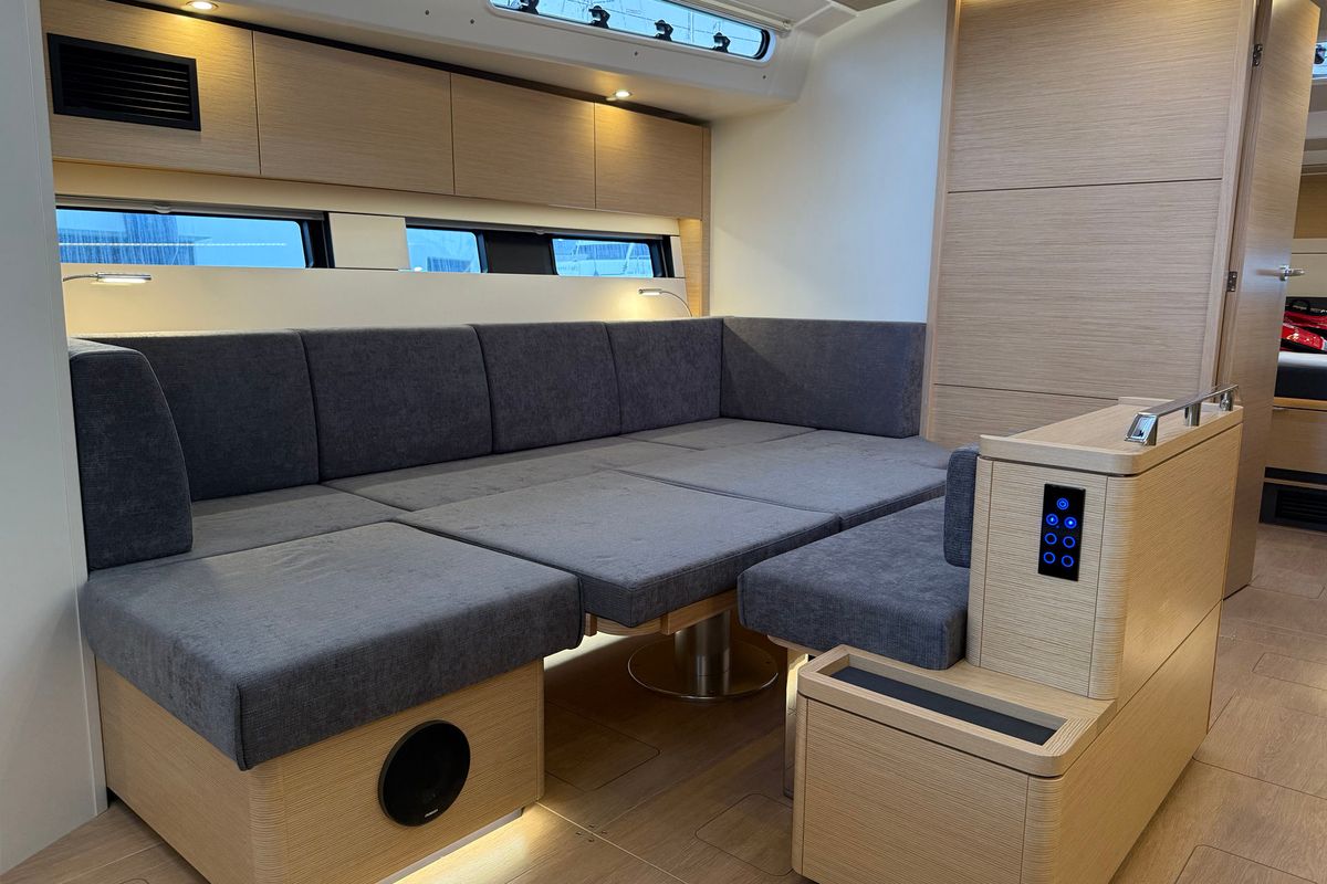 Salon of Amari, a Hanse Yachts Hanse 460 sailboat at Općina Rogoznica, Croatia
