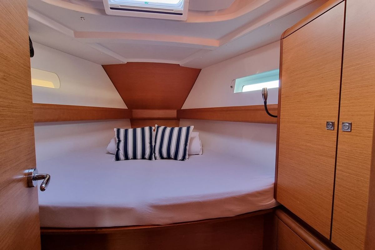 Cabin on Blue Moon, a Jeanneau Sun Odyssey 449 sailboat at Grad Pula, Croatia
