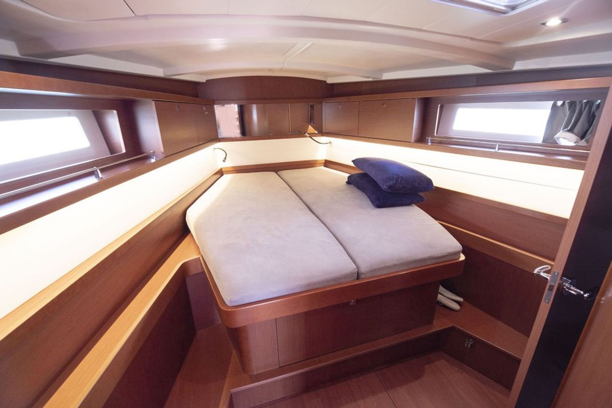 Cabin on Avalon, a Beneteau Oceanis 45 sailboat at Port de Pollença, Spain