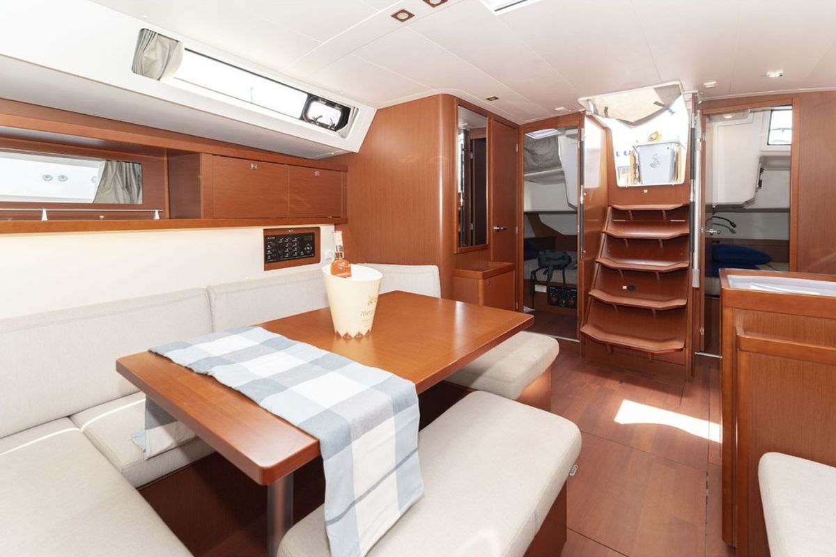 Salon of Avalon, a Beneteau Oceanis 45 sailboat at Port de Pollença, Spain