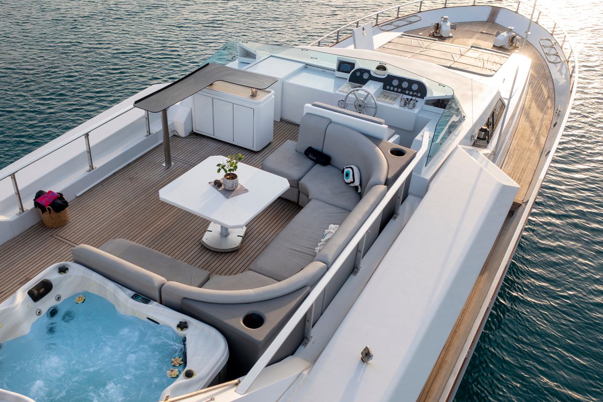 Deck of Shiva, a Cantieri di Pisa Akhir 27 yacht at Ornos, Greece