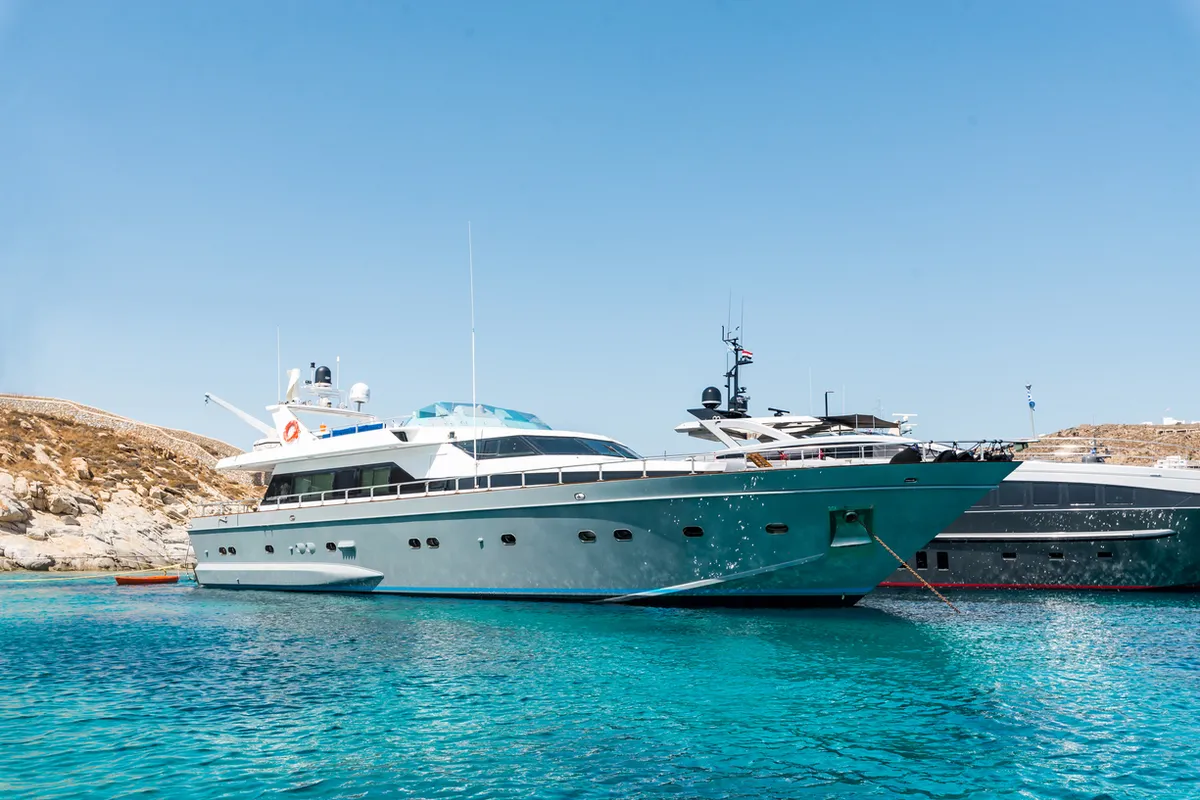 Exterior view of Shiva, a Cantieri di Pisa Akhir 27 yacht at Ornos, Greece