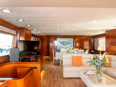 Salon of Shiva, a Cantieri di Pisa Akhir 27 yacht at Ornos, Greece