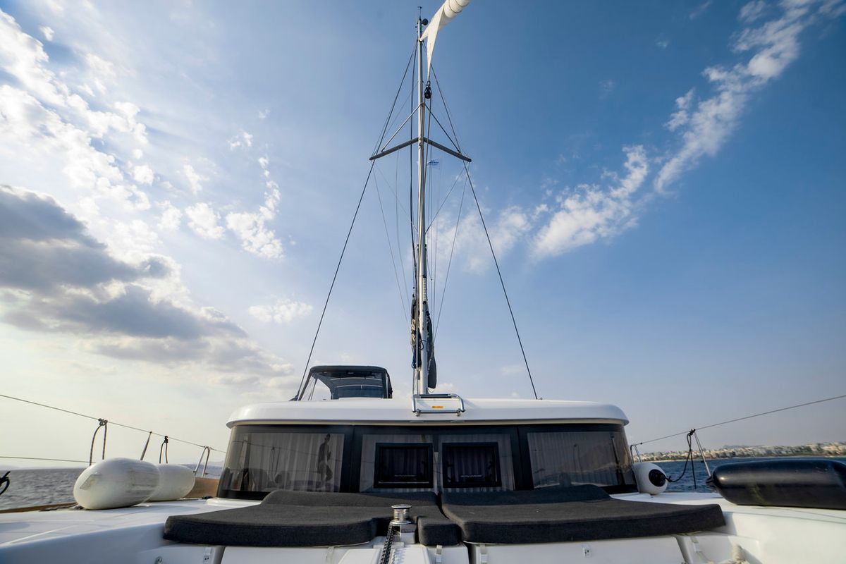 il Vento, a Lagoon 40 catamaran at Kontokali, Greece