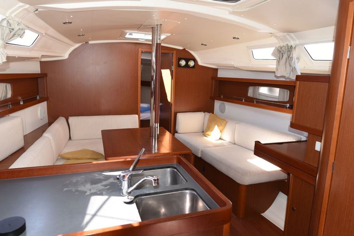 Salon of Galene, a Beneteau Oceanis 37 sailboat at Loutraki, Greece