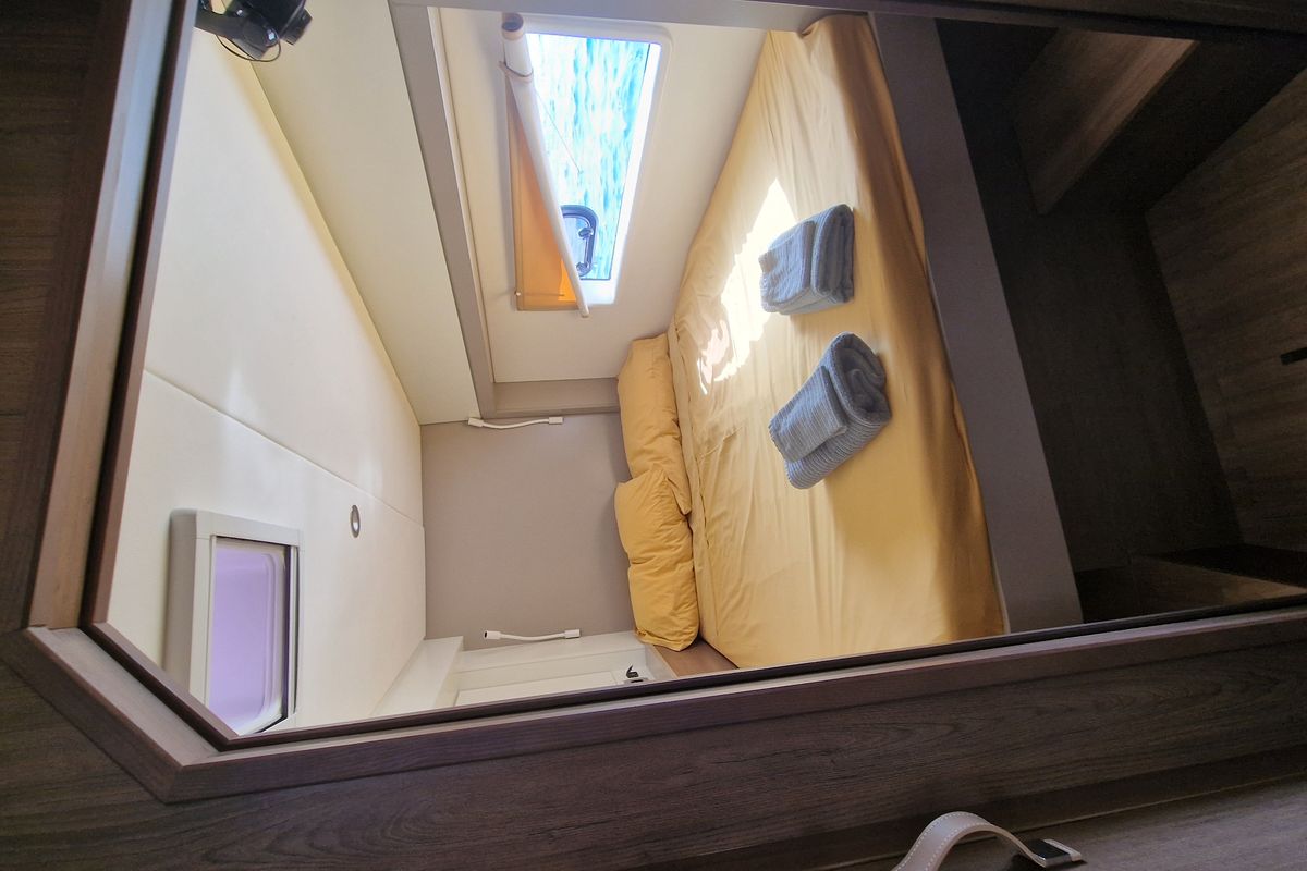 Cabin on Fabster19, a Bali 4.2 catamaran at Figari/Golfo Aranci, Italy