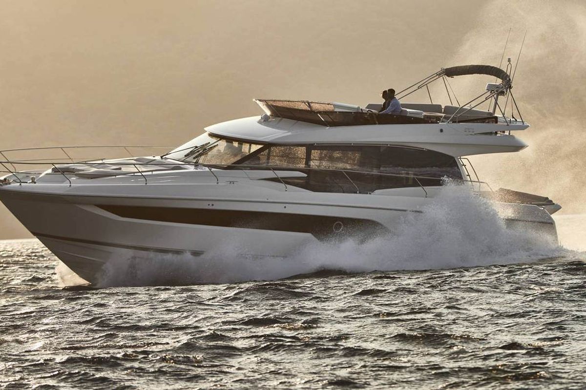 Exterior view of Dzianiny.Club 2, a Jeanneau Prestige 590 Flybridge yacht at Općina Sukošan, Croatia