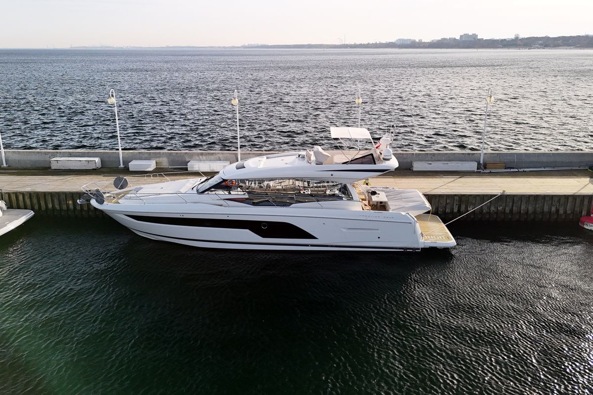 Exterior view of Dzianiny.Club 2, a Jeanneau Prestige 590 Flybridge yacht at Općina Sukošan, Croatia