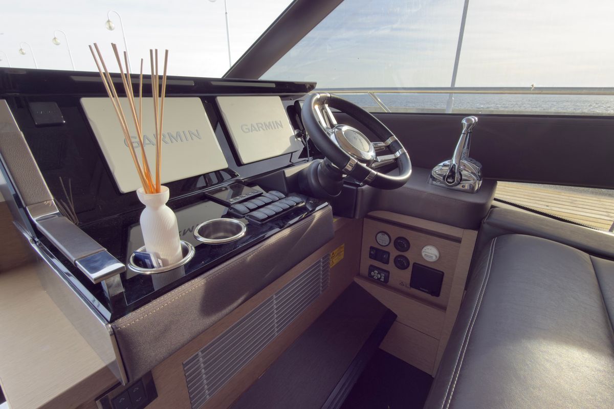 Cockpit of Dzianiny.Club 2, a Jeanneau Prestige 590 Flybridge yacht at Općina Sukošan, Croatia