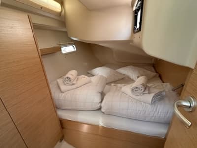 Cabin on FuFu, a Hanse Yachts Hanse 388 sailboat at Seget Donji, Croatia