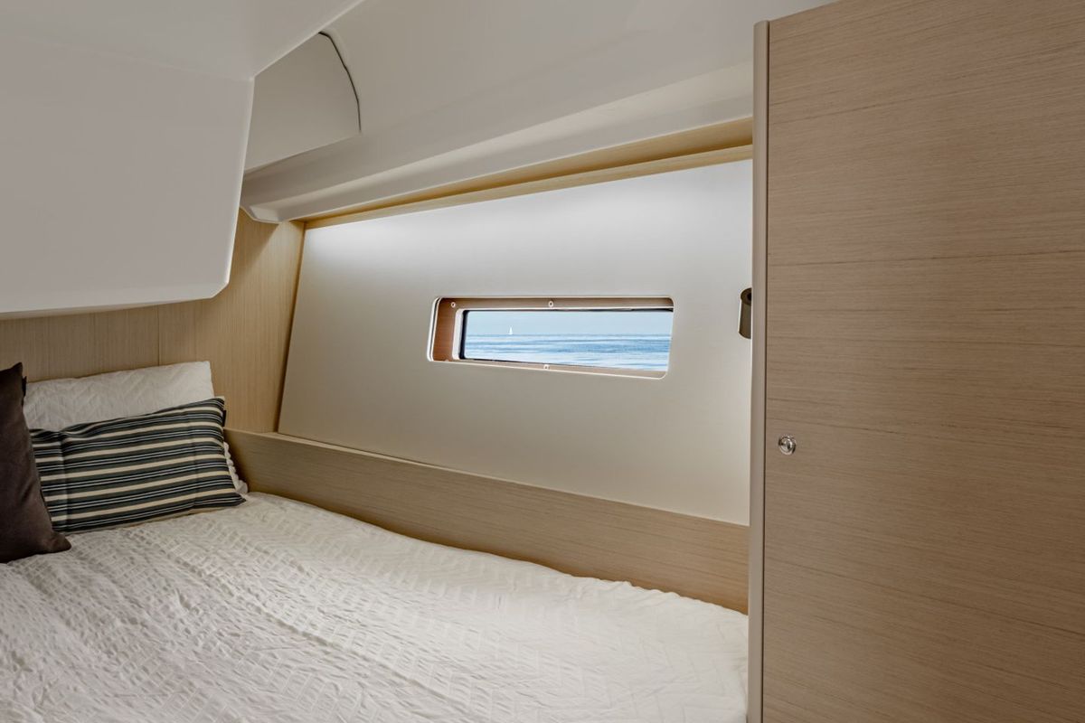 Cabin on Finja, a Beneteau Oceanis 40.1 sailboat at Općina Rogoznica, Croatia