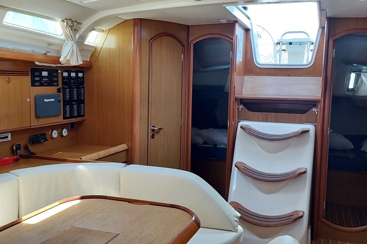 Salon of Galway, a Jeanneau Sun Odyssey 45 sailboat at Toulon, France