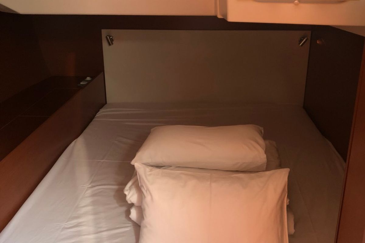 Cabin on Marea, a Beneteau Oceanis 51.1 sailboat at Općina Medulin, Croatia
