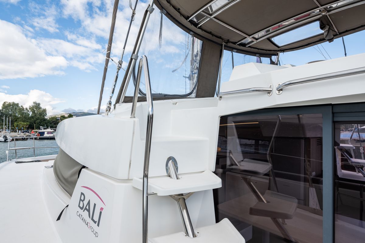 Theros, a Bali 4.1 catamaran at Municipal Unit of Lefkada, Greece