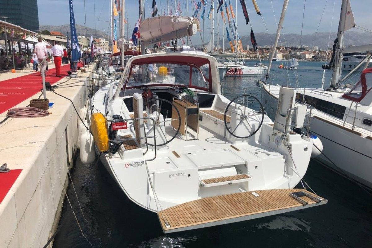Exterior view of Porterusa, a Beneteau Oceanis 41.1 sailboat at Općina Medulin, Croatia