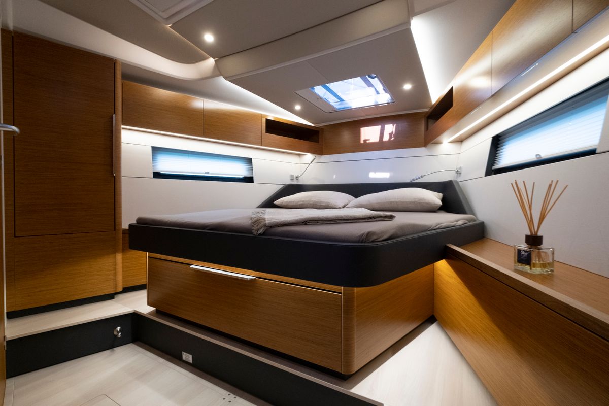 Cabin on Gin Tonic, a Hanse Yachts Hanse 460 sailboat at Rosignano Solvay, Italy