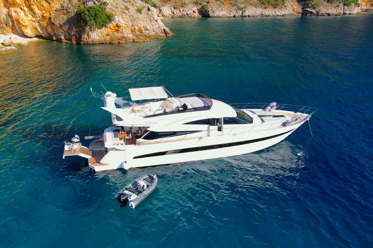 Exterior view of Bella Zio, a Galeon 640 Fly yacht at Split, Croatia