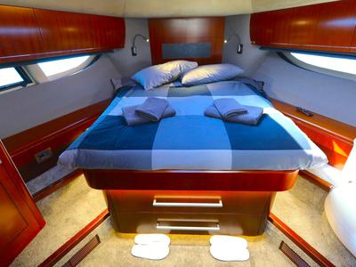 Cabin on Bella Zio, a Galeon 640 Fly yacht at Split, Croatia