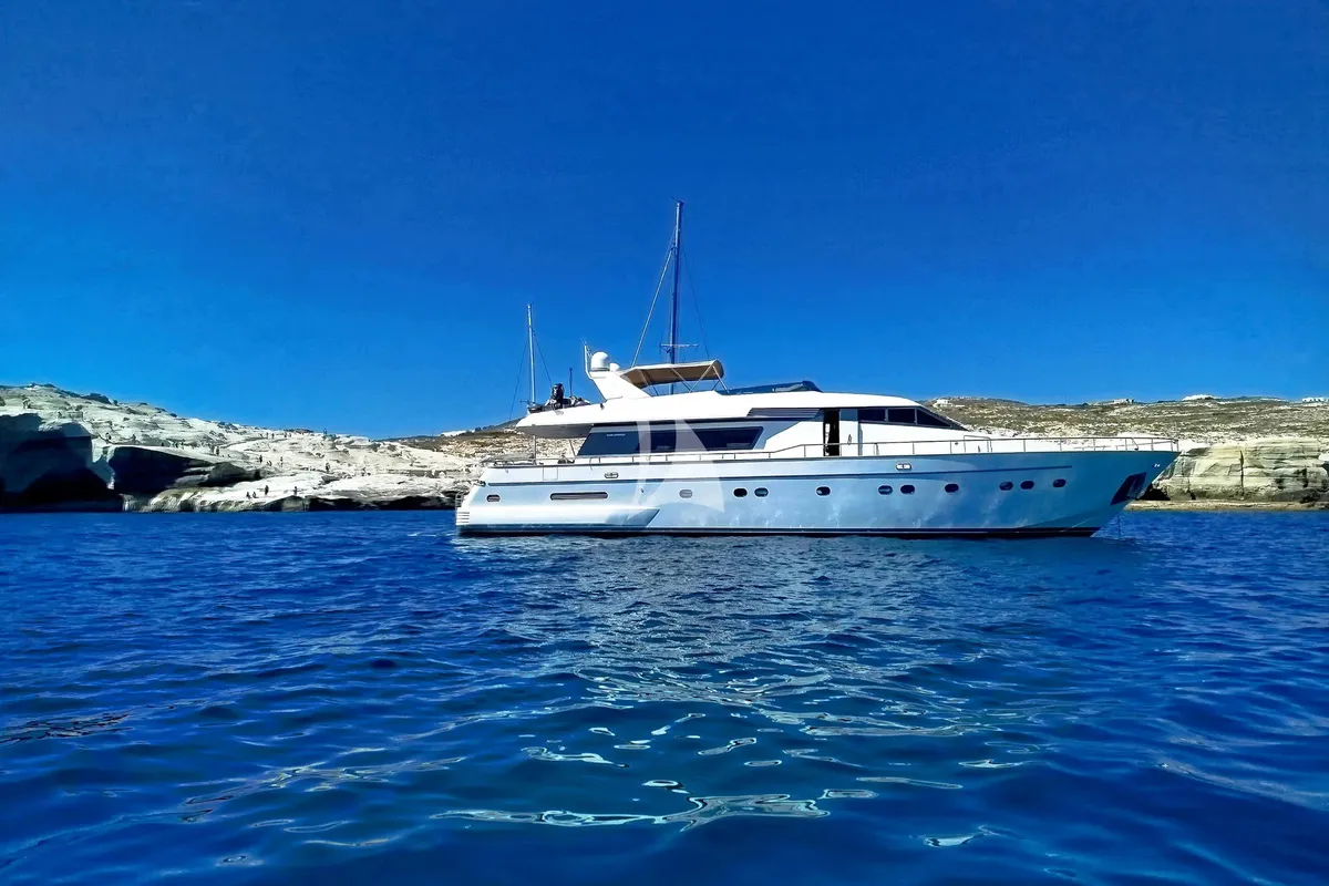 Exterior view of Mamma's, a Sanlorenzo San Lorenzo SL 82 yacht at Athens, Greece