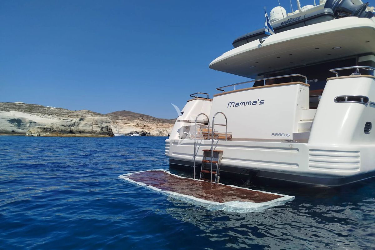 Exterior view of Mamma's, a Sanlorenzo San Lorenzo SL 82 yacht at Athens, Greece