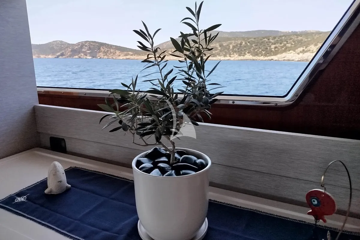 Salon of Mamma's, a Sanlorenzo San Lorenzo SL 82 yacht at Athens, Greece