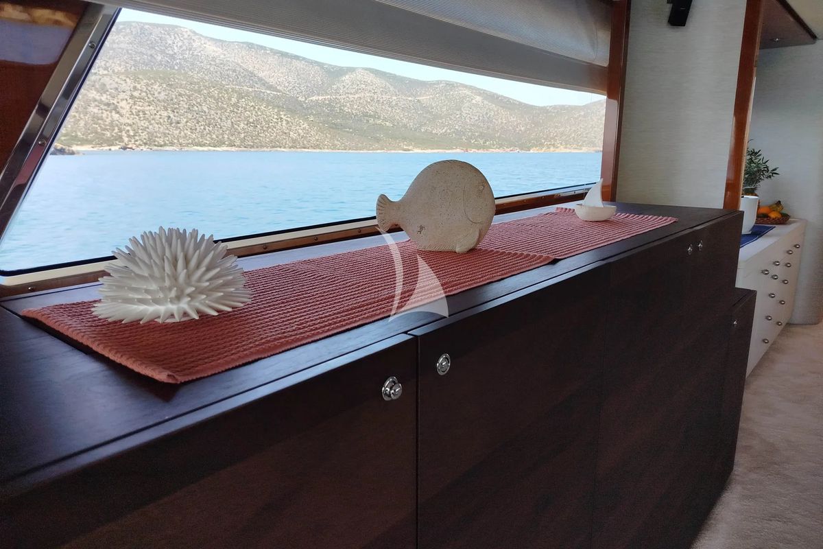 Salon of Mamma's, a Sanlorenzo San Lorenzo SL 82 yacht at Athens, Greece