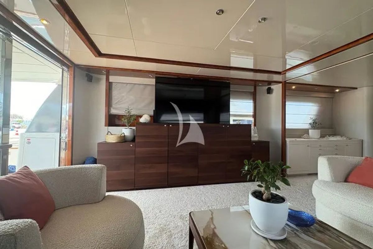 Salon of Mamma's, a Sanlorenzo San Lorenzo SL 82 yacht at Athens, Greece