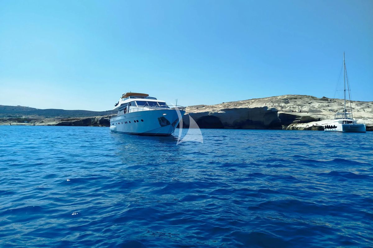 Exterior view of Mamma's, a Sanlorenzo San Lorenzo SL 82 yacht at Athens, Greece