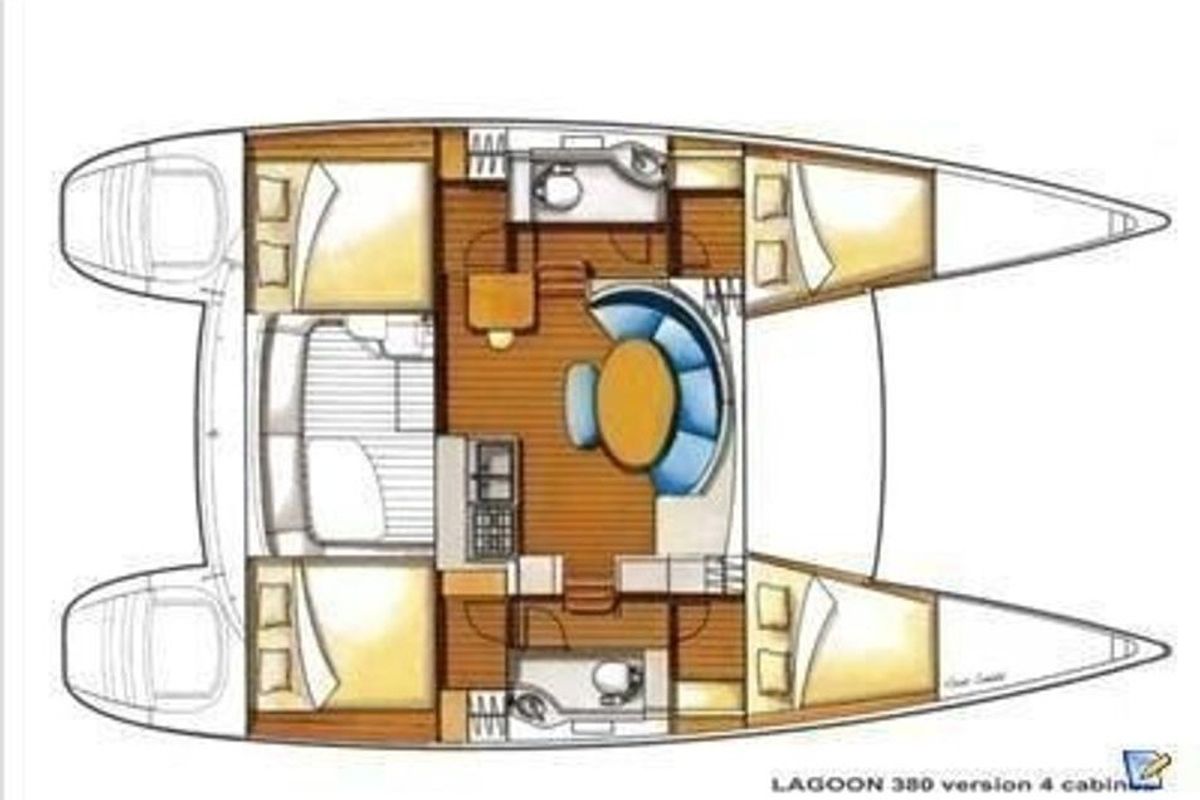 Floor plan of Dory, a Lagoon 440 catamaran at Naples, Italy