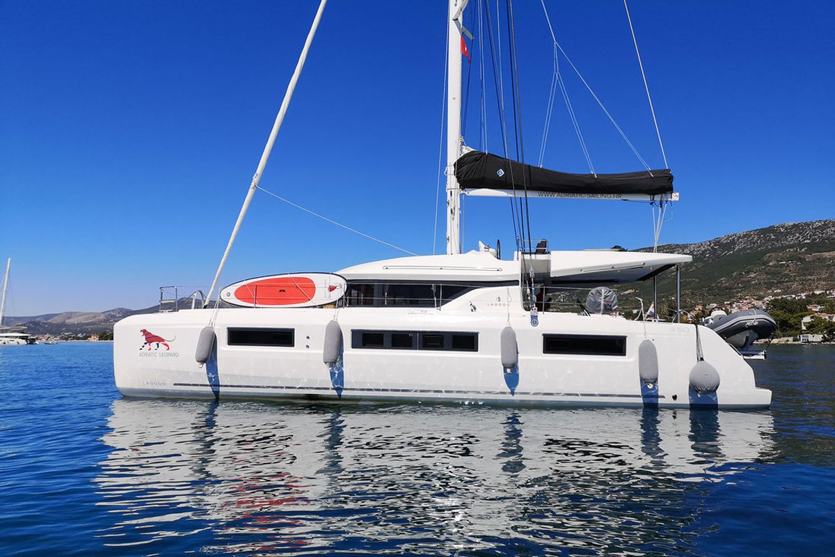 Exterior view of Adriatic Leopard, a Lagoon 50 catamaran at Grad Kaštela, Croatia
