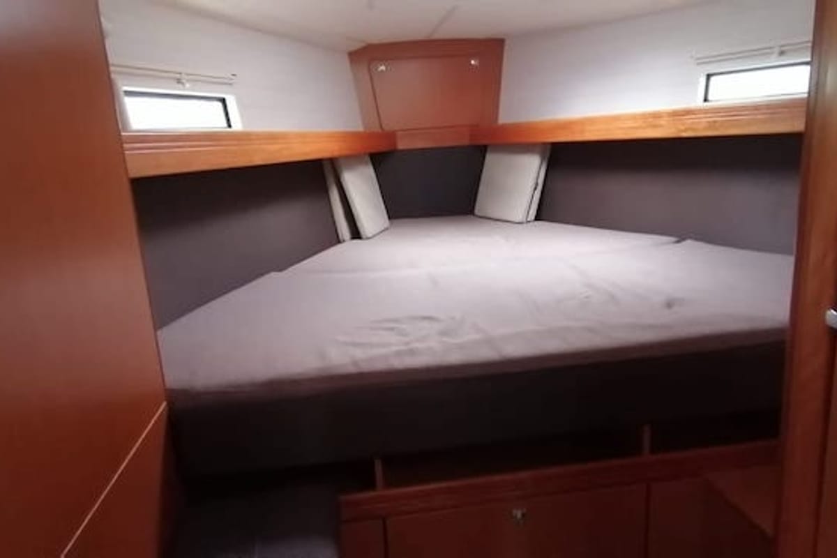 Cabin on Angelina, a Bavaria Cruiser 41 sailboat at Fethiye, Turkey