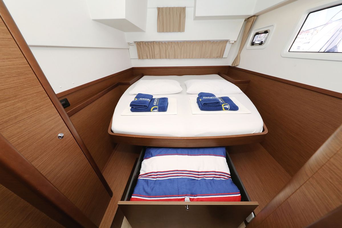 Cabin on Media Luna, a Lagoon 42 catamaran at Općina Sveti Filip i Jakov, Croatia