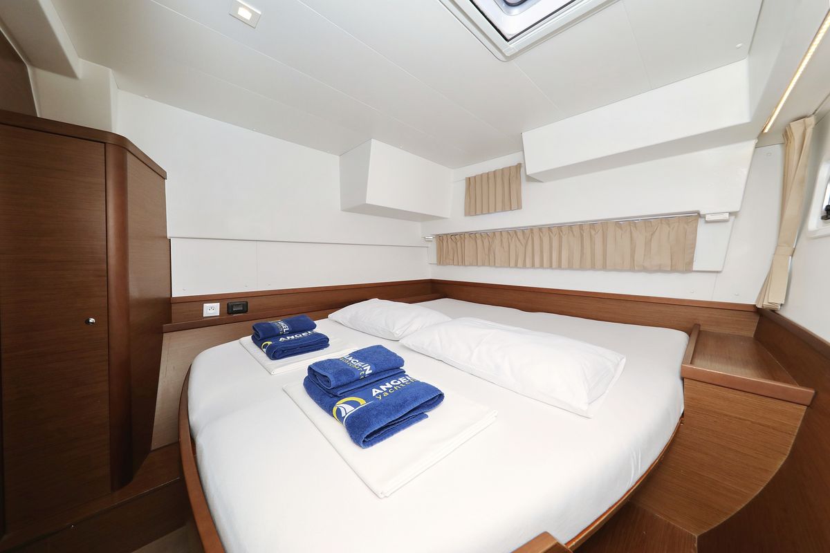 Cabin on Media Luna, a Lagoon 42 catamaran at Općina Sveti Filip i Jakov, Croatia