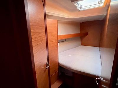 Cabin on Fulham , a Dufour 460 Grand Large sailboat at Dénia, Spain