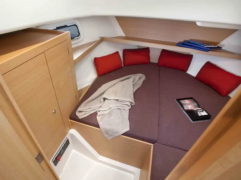 Cabin on Linnea, a Delphia Yachts Delphia Escape 800 motorboat at Motala, Sweden