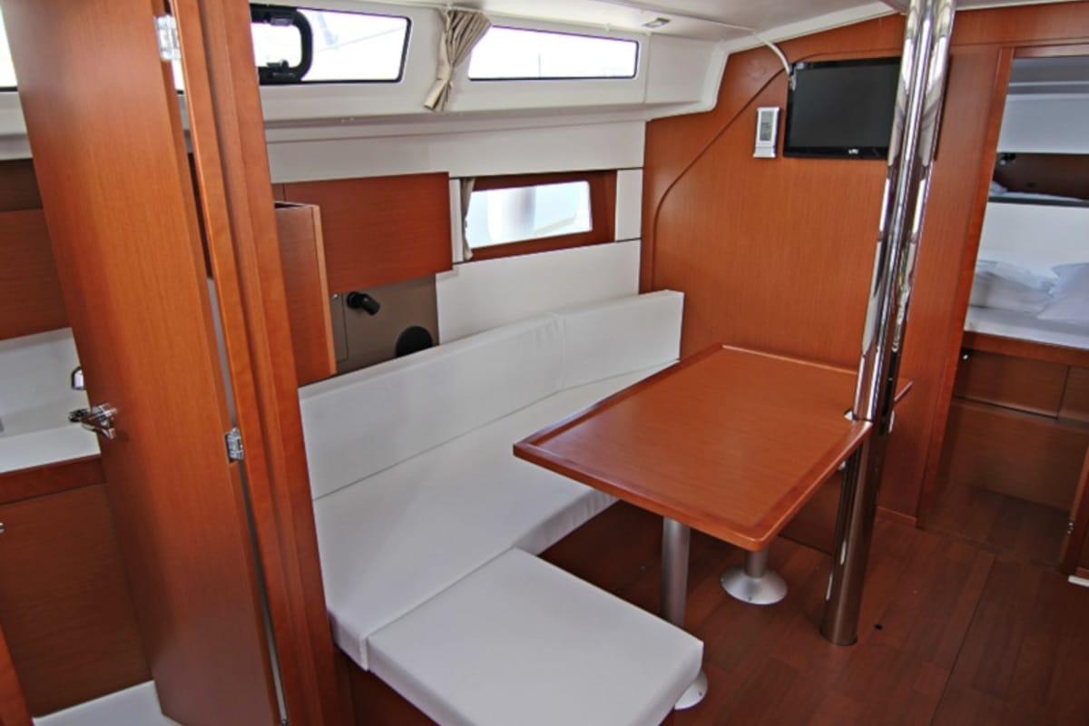 Cabin on Fede, a Beneteau Oceanis 38 sailboat at Općina Sukošan, Croatia