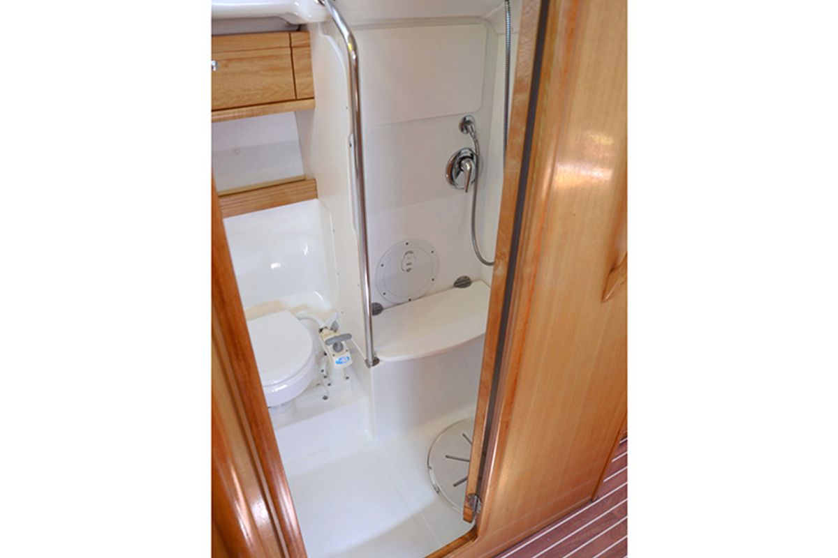 Head on Ira, a Bavaria 39 Cruiser sailboat at Lavreotiki Municipal Unit, Greece
