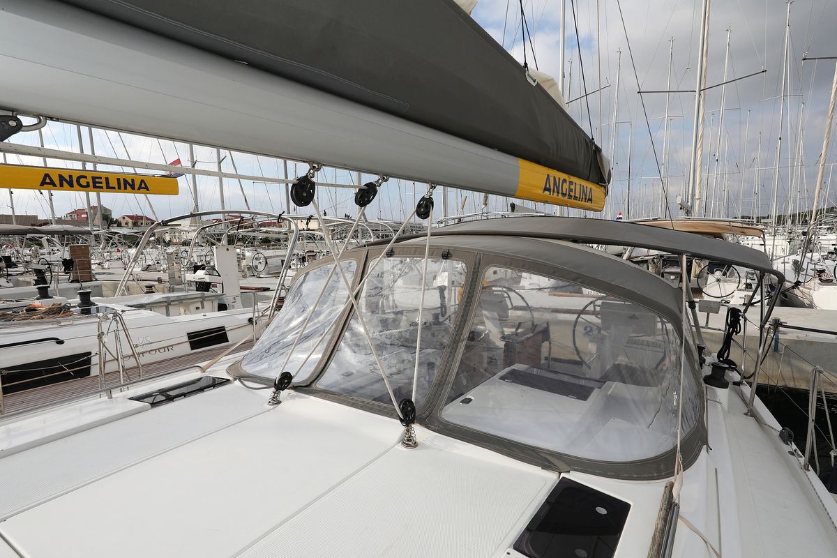 Deck of Kulfoldi Panna, a Hanse Yachts Hanse 455 sailboat at Općina Sukošan, Croatia