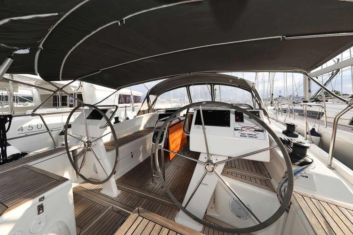 Cockpit of Kulfoldi Panna, a Hanse Yachts Hanse 455 sailboat at Općina Sukošan, Croatia