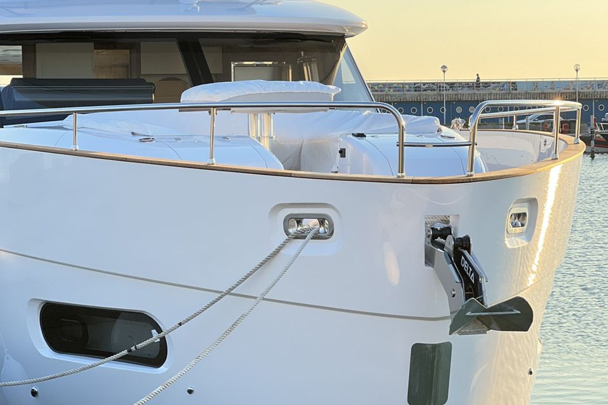 Moon light, a Azimut Magellano 66 yacht at Općina Sukošan, Croatia