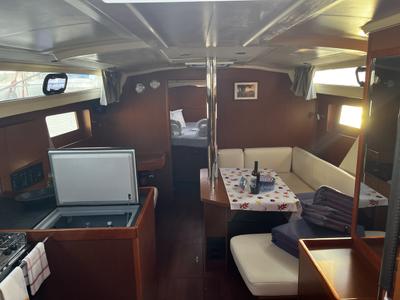 Salon of Malika, a Beneteau Oceanis 41.1 sailboat at Cannigione, Italy