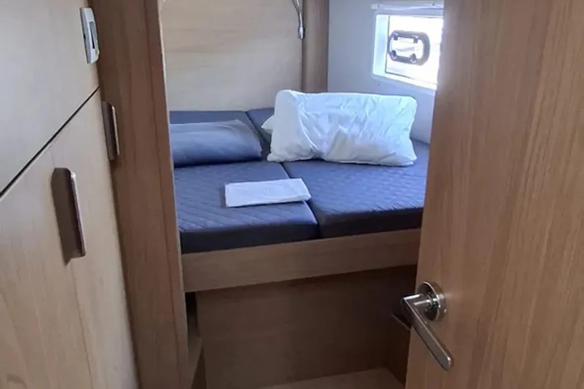 Cabin on White Pearl, a Bali 4.2 catamaran at La Favière, France